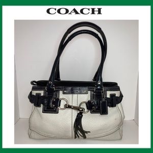 Coach Carryall Pebbled Hampton Leather Bag